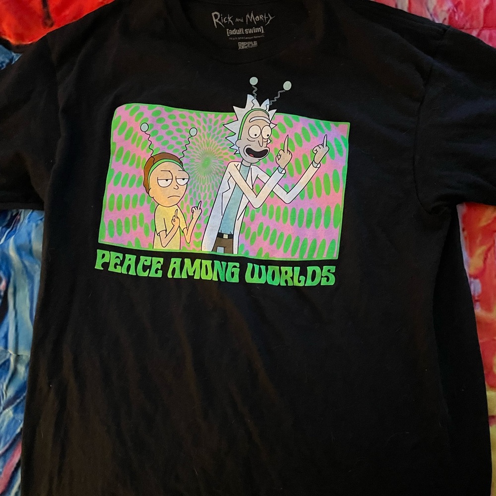 Sz medium rick and Morty tshirt
